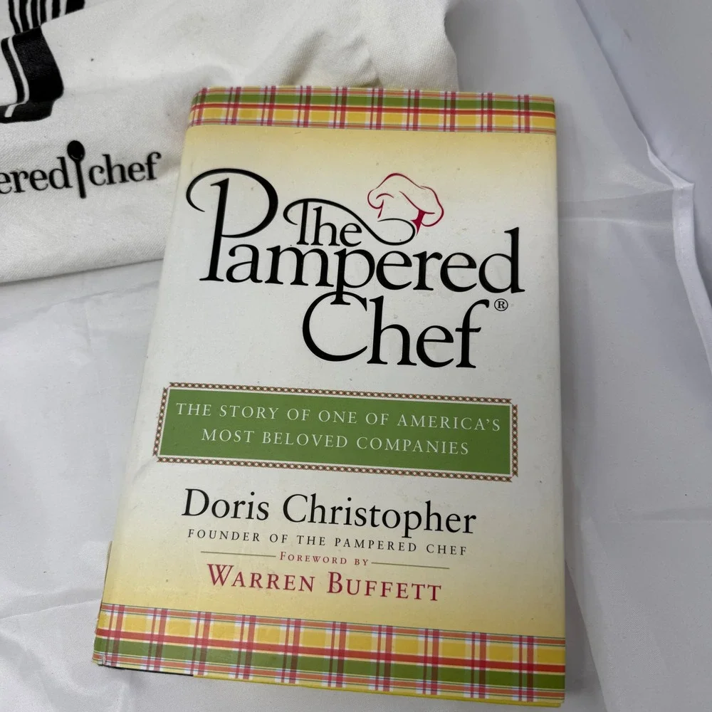 Pampered Chef Bundle 2 Books‎ Busy Mom Cookbook History Tote Bag & Pizza Apron